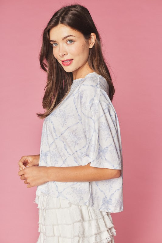 Ribbon Trellis Floral Print Tee Light Blue
