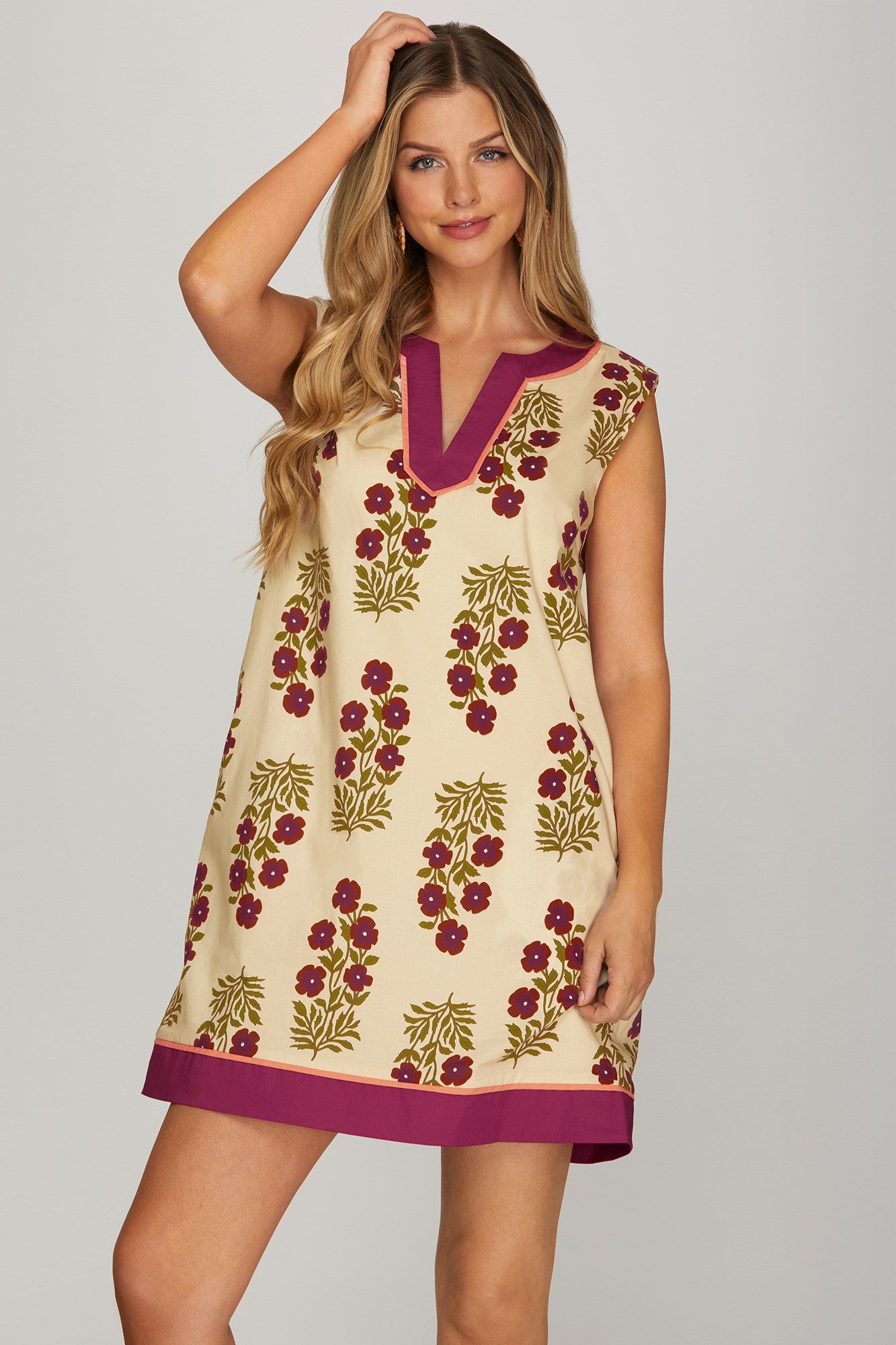 Sleeveless Contrast Berry Printed Mini Dress with Pockets